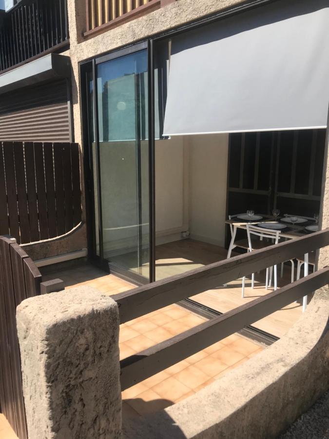 Studio 2 adultes 2 enfants Sanary sur Mer à 800m de la mer Extérieur photo