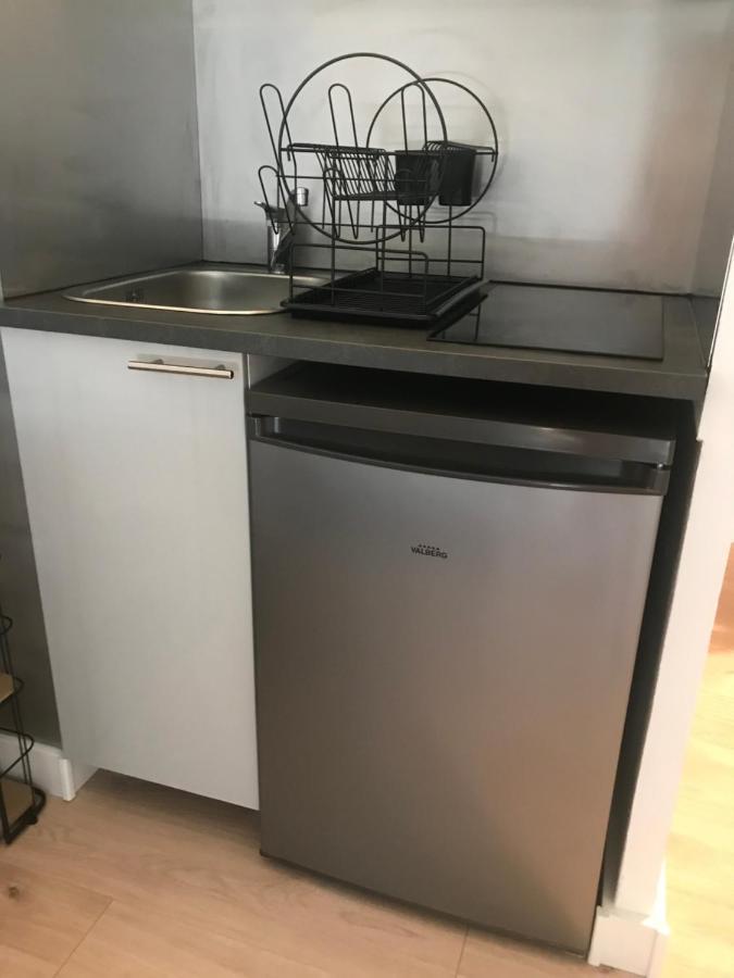 Studio 2 adultes 2 enfants Sanary sur Mer à 800m de la mer Extérieur photo