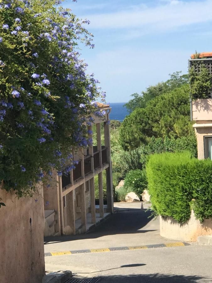 Studio 2 adultes 2 enfants Sanary sur Mer à 800m de la mer Extérieur photo